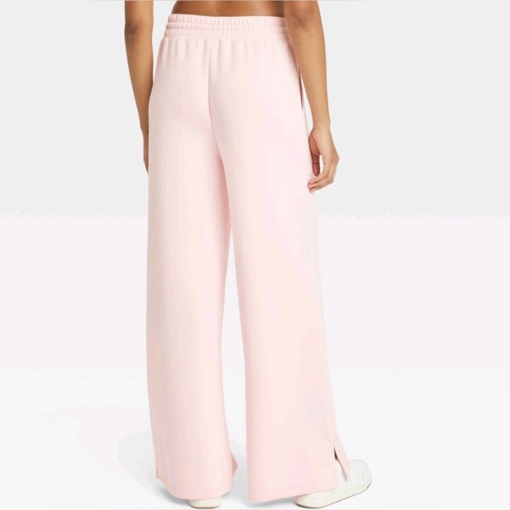 🆕 All In Motion pants - Picture 3 of 5
